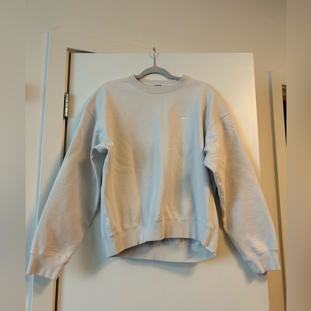 Nike white men’s crew neck